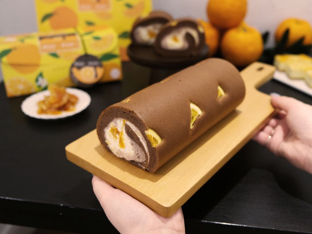 亞尼克跟韓勾ㄟ金針菇聯名啦！「濟州橘風巧克力生乳捲」酸甜橘子+濃郁巧克力療癒爆炸！-7