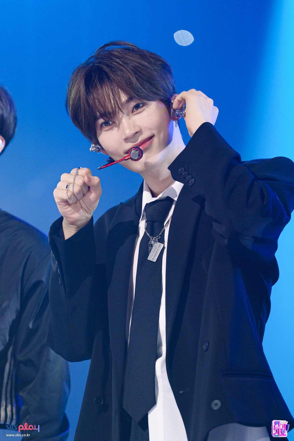 韓網公認7位ACE級KPOP男偶像！羲承顏值實力全在線，HAN、然竣被封最強六邊形戰士！-13