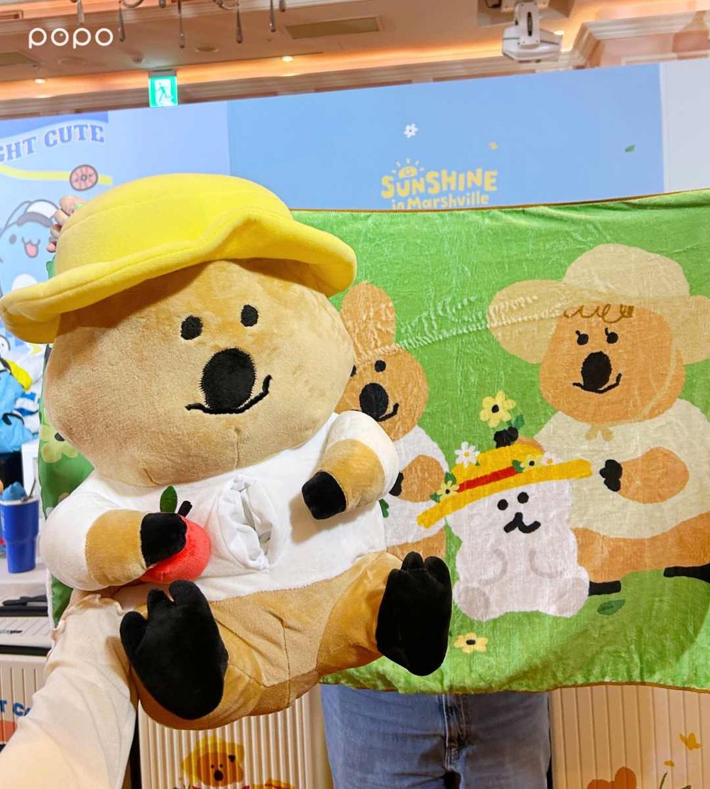 7-11開賣2026新年福袋！超萌「矮袋鼠大頭抱枕毯+存錢筒、Hello Kitty便當袋+便當盒」全都太想要！-9