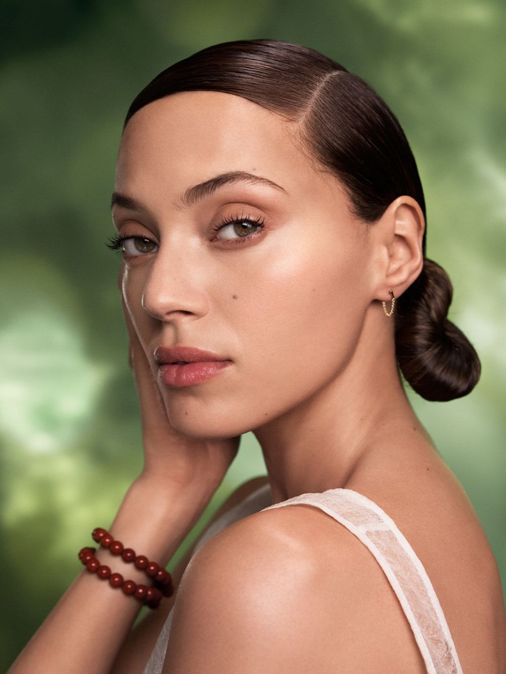 醫美後也能用的純素保養！AVEDA全新花植智慧系列，採用96%天然成分＋最新生物科技，用過最有感的溫和保養品！-2