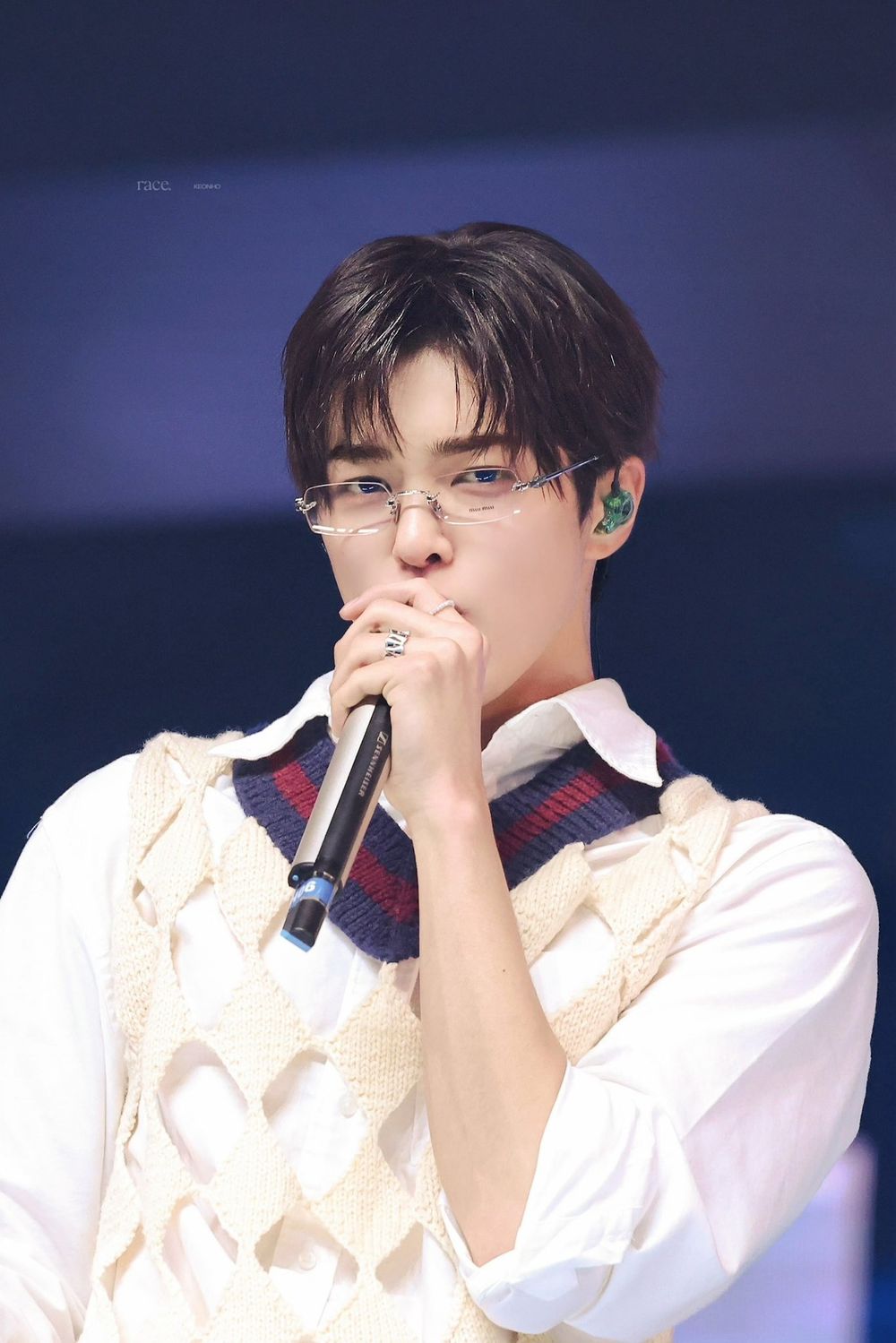 韓網熱議最驚豔的偶像年末舞台造型總整理！Felix古裝封神，張員瑛、Giselle美出新高度！-10