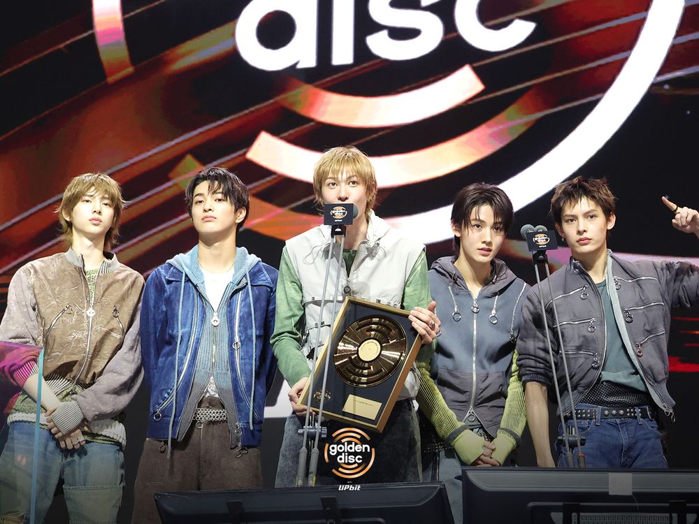 2026韓國金唱片得獎名單出爐！JENNIE獲年度藝人三大獎、GD權志龍奪音源大賞，Stray Kids拿下年度專輯獎！-11