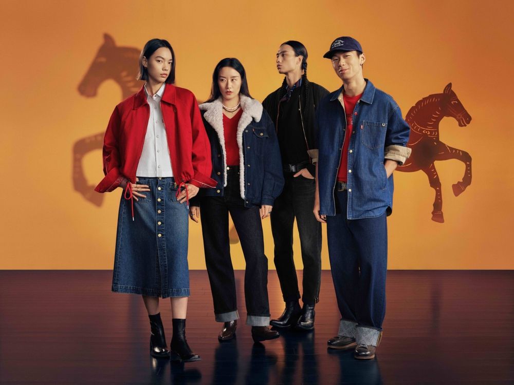 新年戰服先買好！Levi’s馬年限定系「雙馬皮標」瘦腿神褲！金色馬蹄鐵細節超美！-9