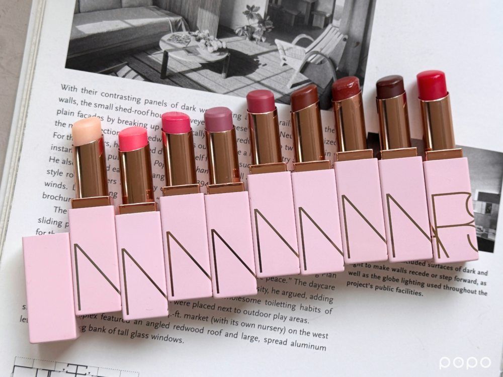 從配方到色彩全面進化！i-dle田小娟演繹NARS「激情過後嫩唇膏」奶油質地一擦顯嫩，實現24小時寶寶嫩光唇！-11