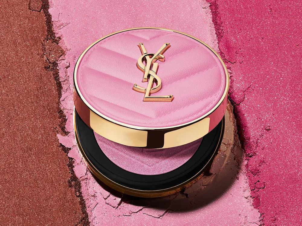 2026必收藏專櫃彩妝！YSL把星光閃粉灑進「皮革腮紅、嫩唇凍、水唇膏」，一抹展現輕透裸光＋細閃水光！-4