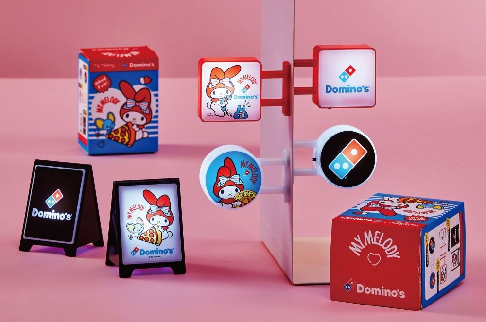 達美樂跟美樂蒂聯名啦！限定紙盒Q到捨不得丟、還有超可愛「美樂蒂披薩翻轉包&迷你招牌」周邊要買！-4
