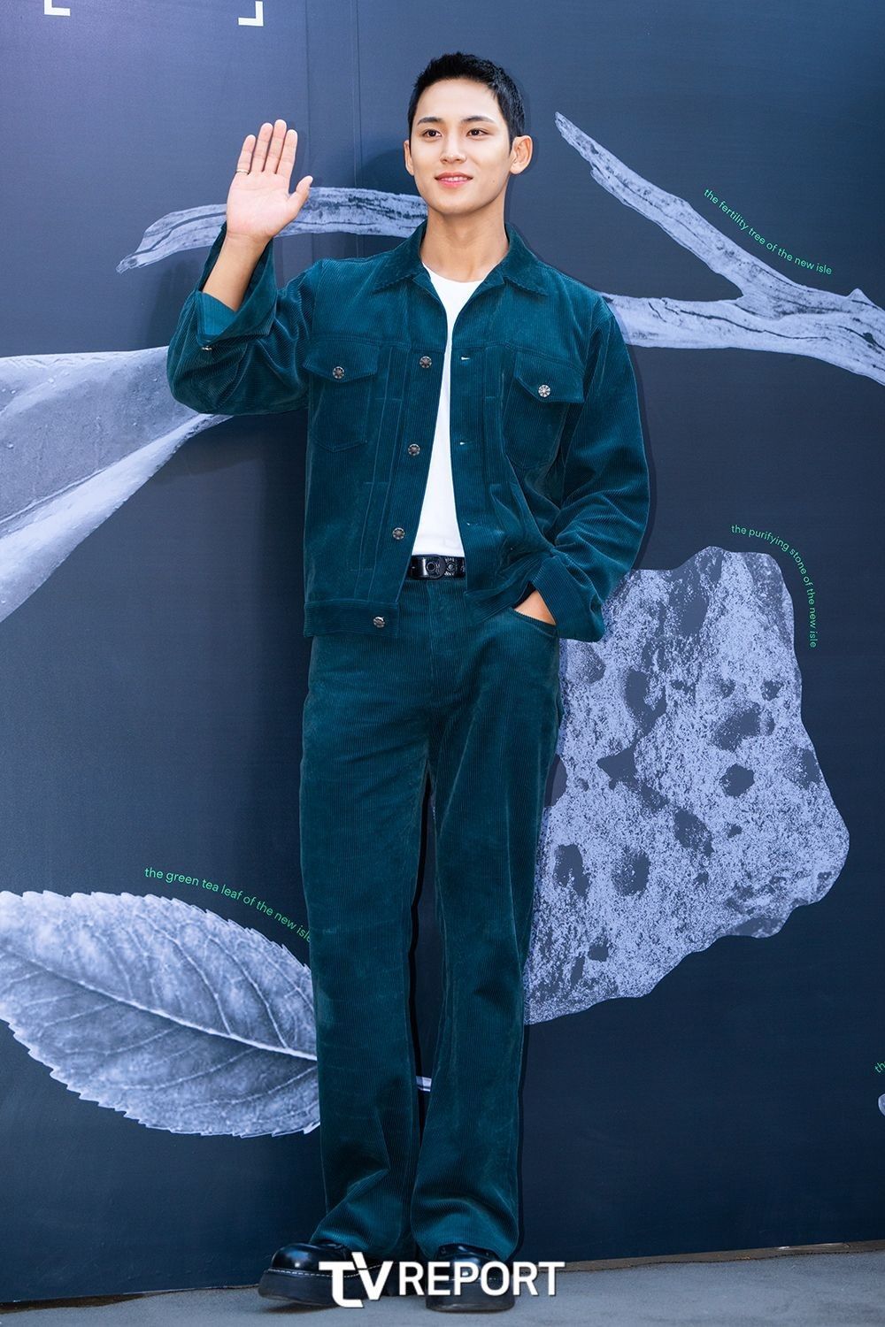 韓網瘋傳HYBE旗下男偶像身高排名TOP5公開！MARTIN被封巨人擔當，秀彬、珉奎都是長腿男神！-10