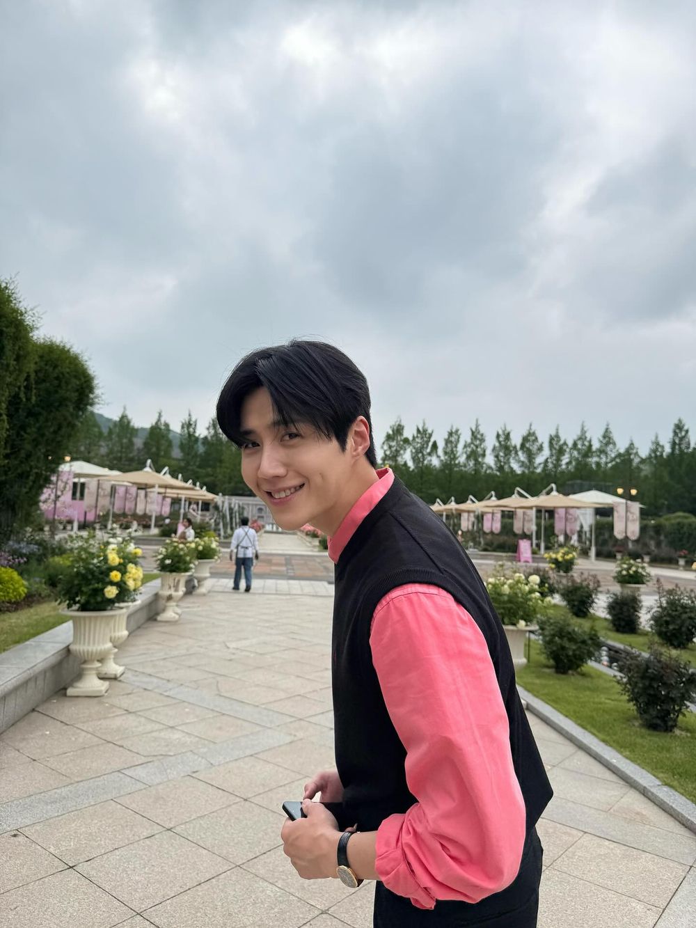 完全不顯老！2026邁入40歲的逆齡韓星男神，金在中根本逆生長，東海、金宣虎少年感爆棚！-14