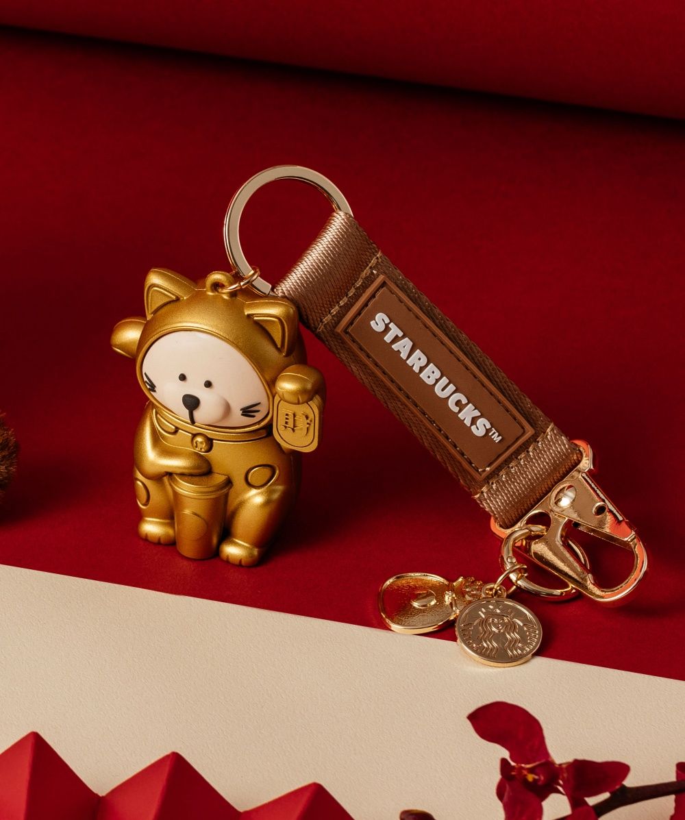 星巴克2026新年限定必買10大周邊推薦！社群爆紅「招財貓飲料杯套、達摩熊收納罐」全都太欠買！-12