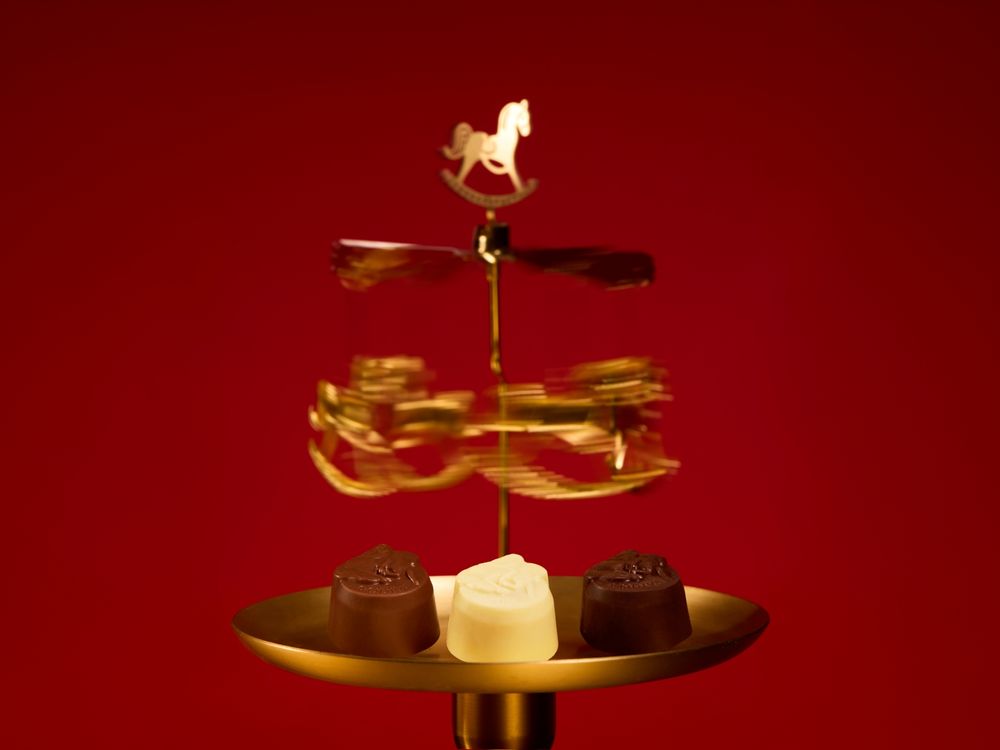 GODIVA新年禮盒開賣！「馬年限定小馬造型巧克力、金色木馬禮盒」美到捨不得送！-11