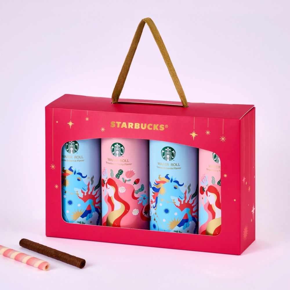 星巴克2026新年禮盒都好燒！「達摩熊熊+花生可可杏仁捲、小馬鐵盒咖啡捲心酥」可愛到捨不得送人！-9