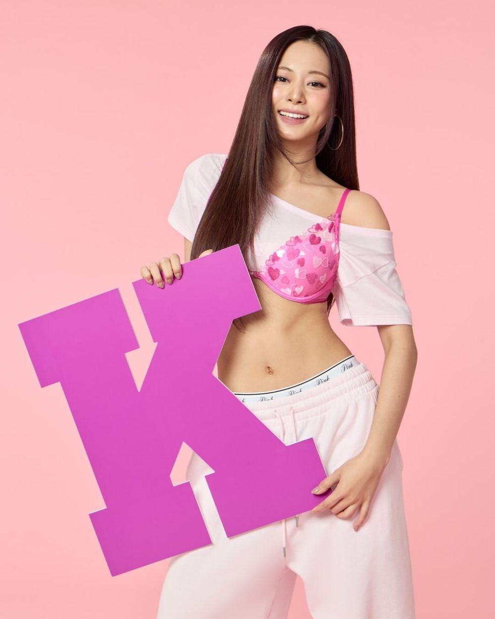 維多利亞的秘密推出TWICE聯名內衣？！子瑜「深Ｖ集中款」爆乳效果太誘人、這次一定要買到！-2