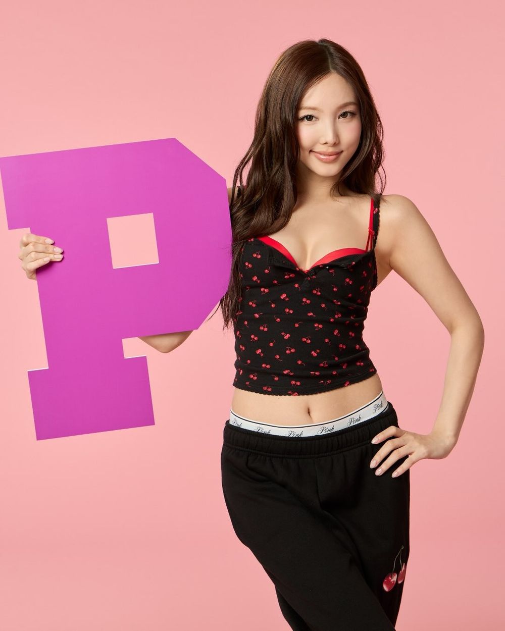 維多利亞的秘密推出TWICE聯名內衣？！子瑜「深Ｖ集中款」爆乳效果太誘人、這次一定要買到！-6