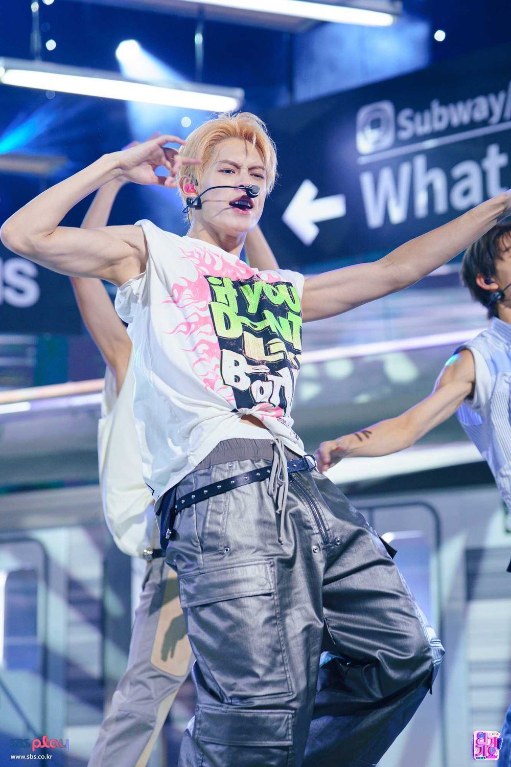 韓網熱議6位擁有編舞實力的KPOP偶像！鉉辰舞台表現掀討論，趙雨凡、Bailey獲封天才舞者！-2