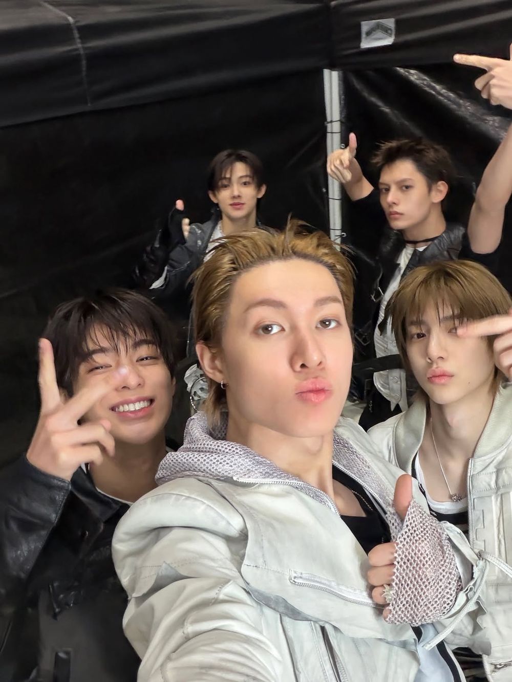 2026金唱片獎韓星來台同款美食盤點！Felix衝太和殿狂吃麻辣鍋、CORTIS全員最愛手搖是「這杯」！-4