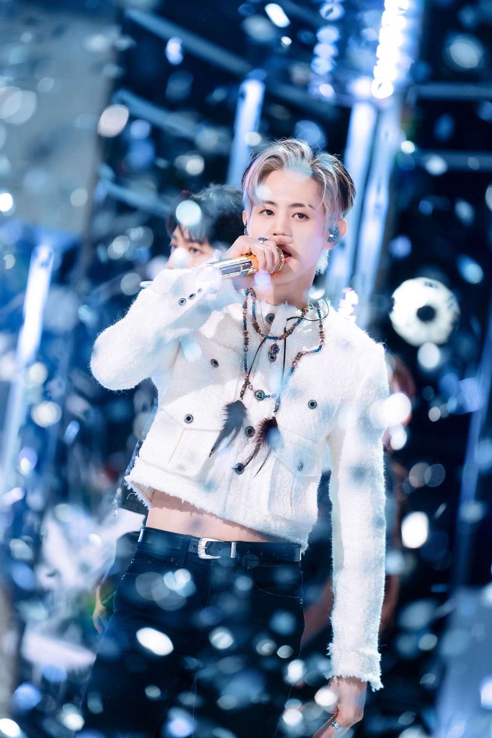 韓網公認8位現場演唱實力最強KPOP偶像！柾國唱跳超級穩，太妍、IU穩坐信聽代表！-16