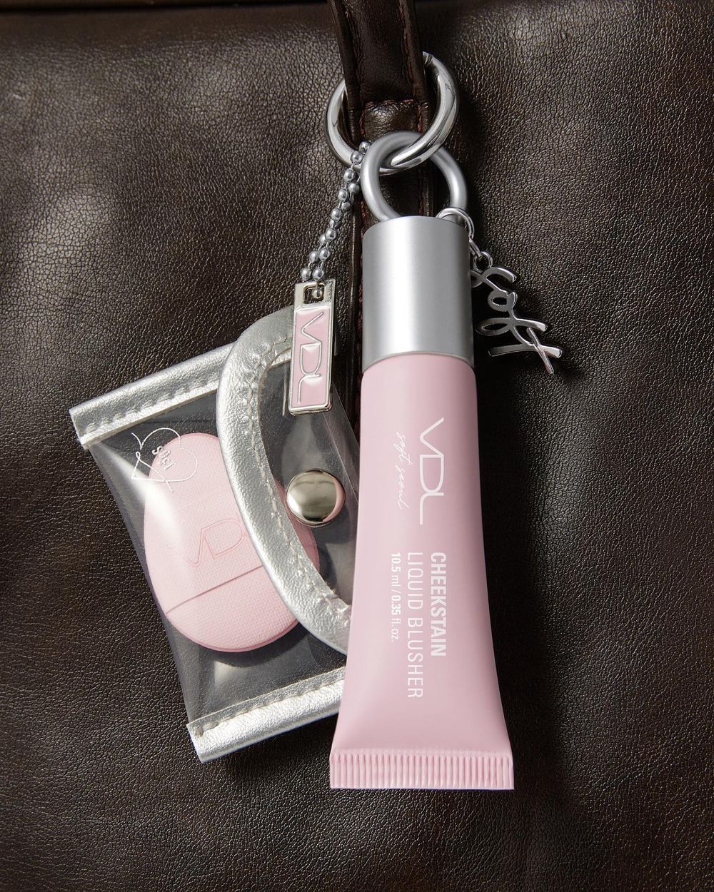 缺貨頰彩緊急補貨！韓女狂推「VDL天生氣色腮紅液」低飽和浪漫色選＋緞面光澤，原生飽滿好氣色不用套濾鏡！-15