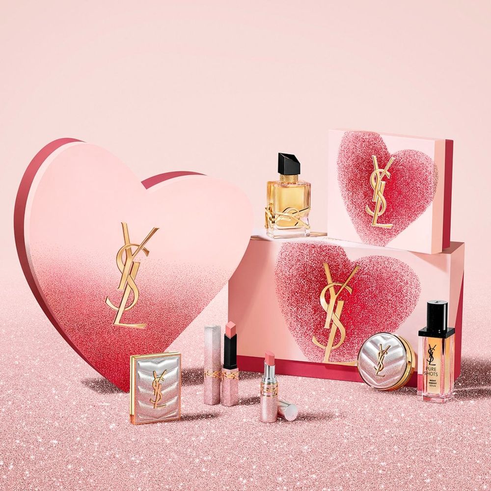 Rosé同款最美氣墊來了！YSL 2026情人節限定彩妝「粉銀燦光系列」光蜜唇膏、裸粉4色眼影盤...，美到心痛！-14