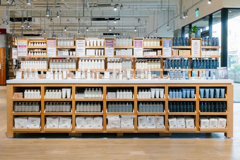 無印良品台中港三井Outlet真的開了！275坪超大空間好逛到走不出來、「這樣做」還享全單9折！-5