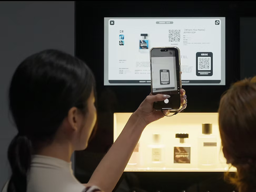 話題新地標！捷運站「補香販賣機」集結Dior、JoMalone、LeLabo等經典香水，30元就能穿上高級質感香氣！-8