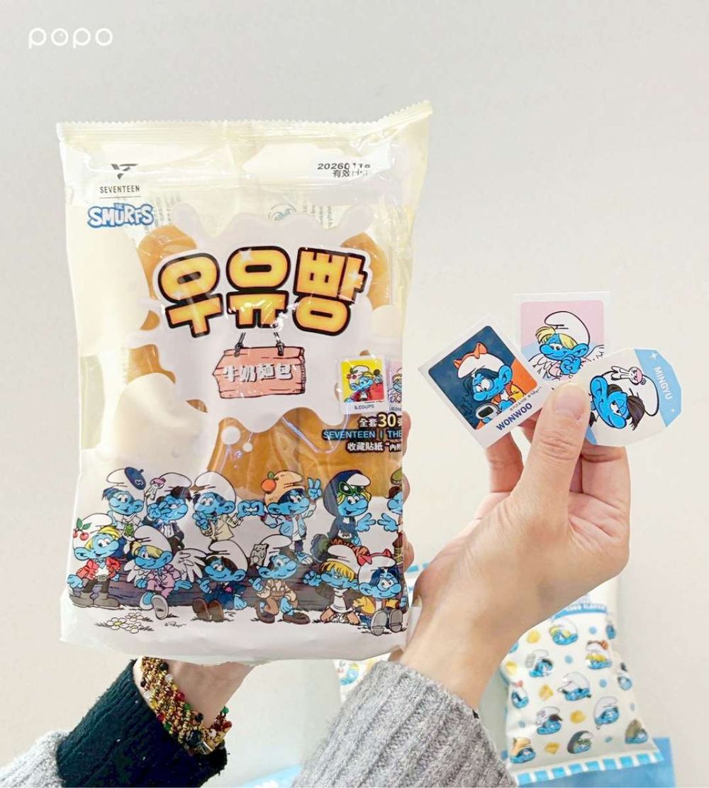 7-11開賣SEVENTEEN聯名藍色小精靈包裝甜點！巧克力捲、牛奶麵包全都太欠吃，買還送限量小貼紙！-6