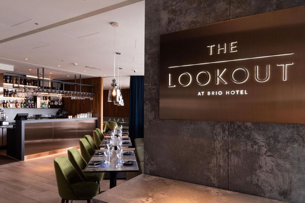 2026高雄看演唱會住宿推薦！比歐緻居入住送點心&宵夜吧、「這間」民宿離世運超近太方便！-19