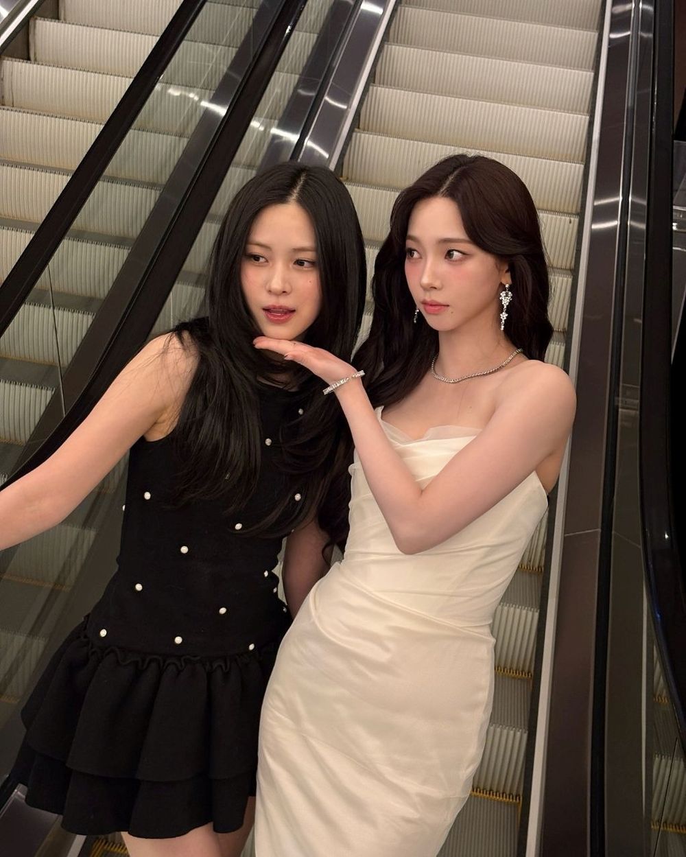 韓網熱議7組最意外的KPOP跨團好友組合！然竣＆彰彬互稱「親愛的」太甜，雨琦＆雅賢相約吃火鍋掀討論！-7