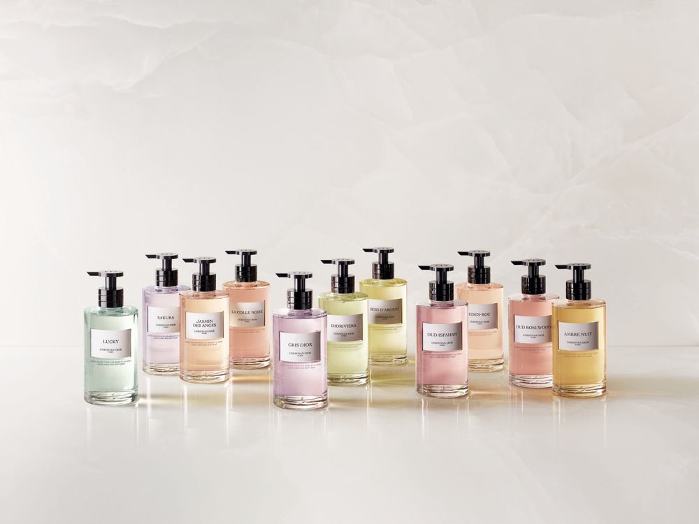 沐浴儀式結合永續概念！《迪奧香氛世家身體系列》全新環保瓶身＋補充包設計，加入經典鑲銀木、沉香玫瑰木，11種香氣都想收藏！-3