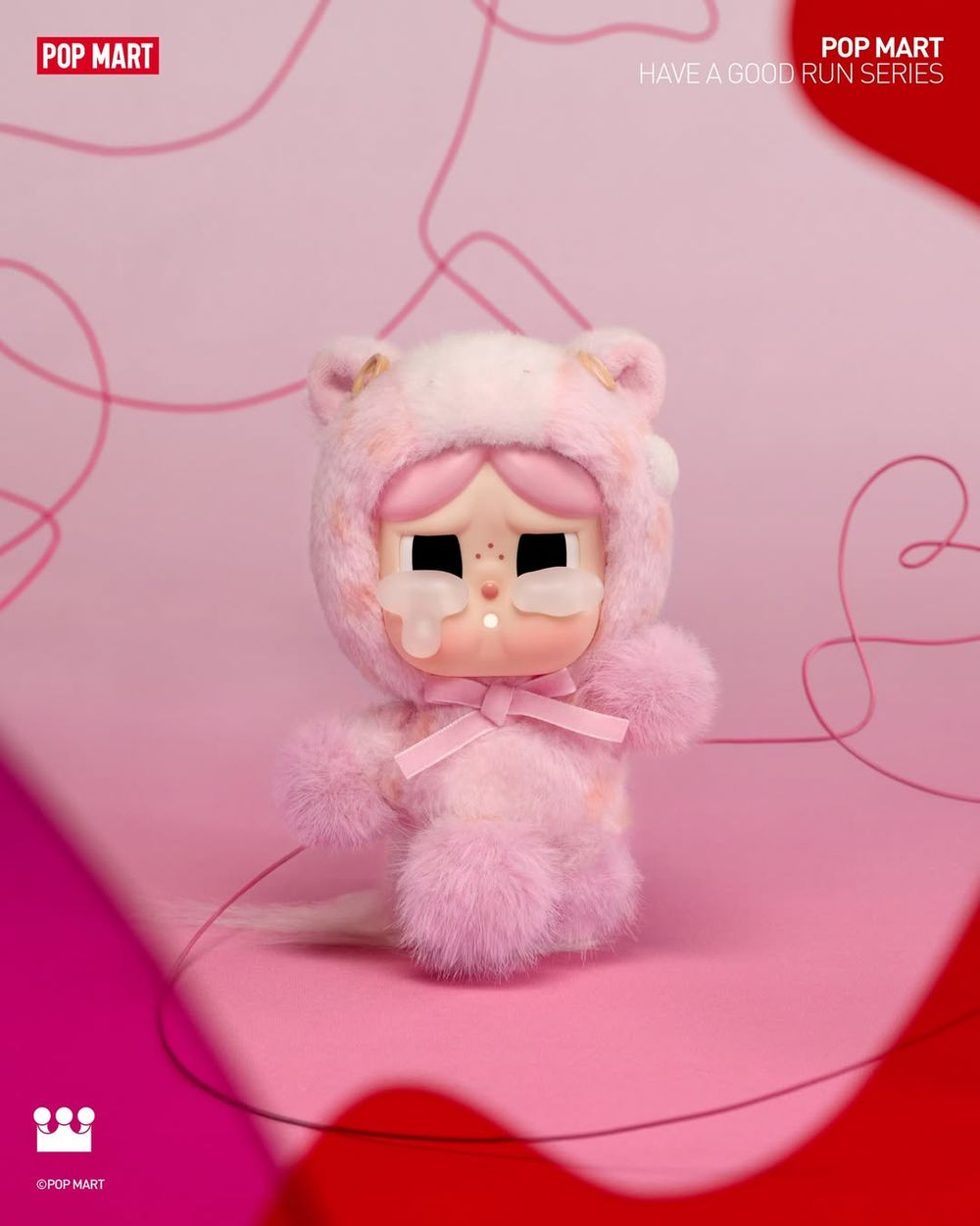 泡泡瑪特2026馬年限定盲盒太可愛！開運招財「粉紅小馬CRYBABY、鵝黃小馬星星人」台灣也買得到！-6