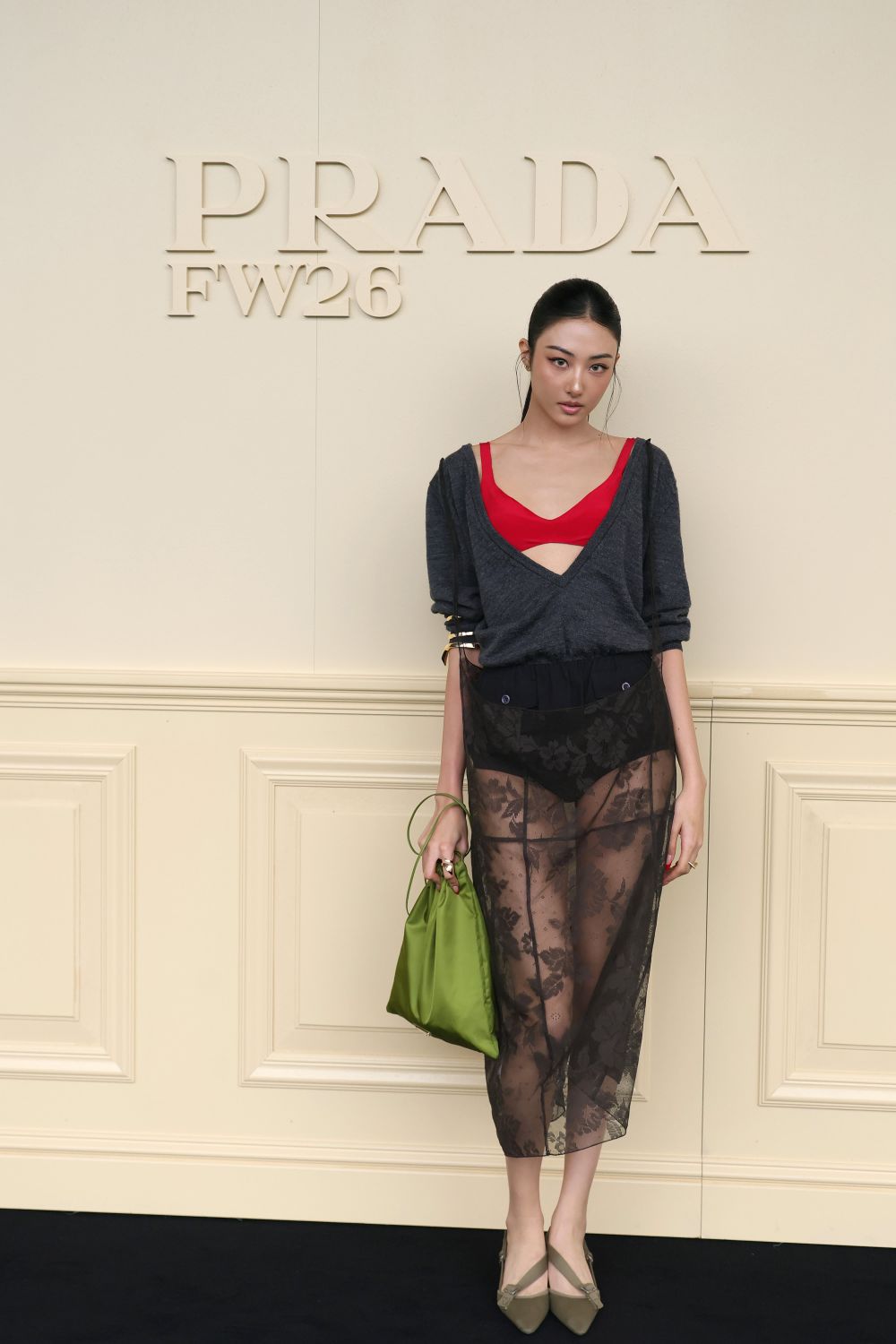 Prada男裝「大秀頭排」顏值超標！邊佑錫重返主場，Karina、Ｗin合照全網瘋狂啦！-13