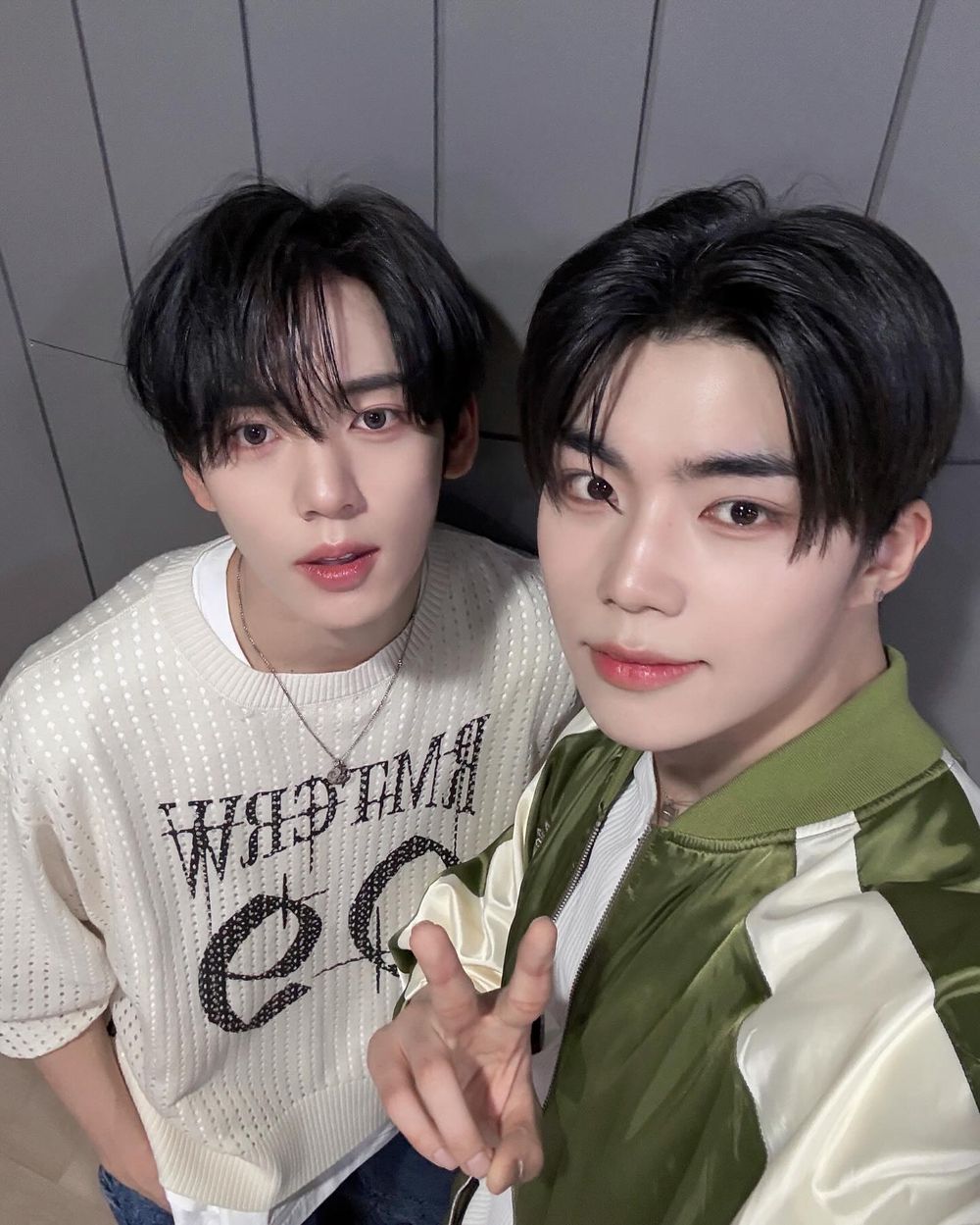 韓網熱議7組「畫風相反」的KPOP隊內組合！Felix＆鉉辰一柔一魅反差感太強，秀彬＆然竣像模範生遇上小混混！-6