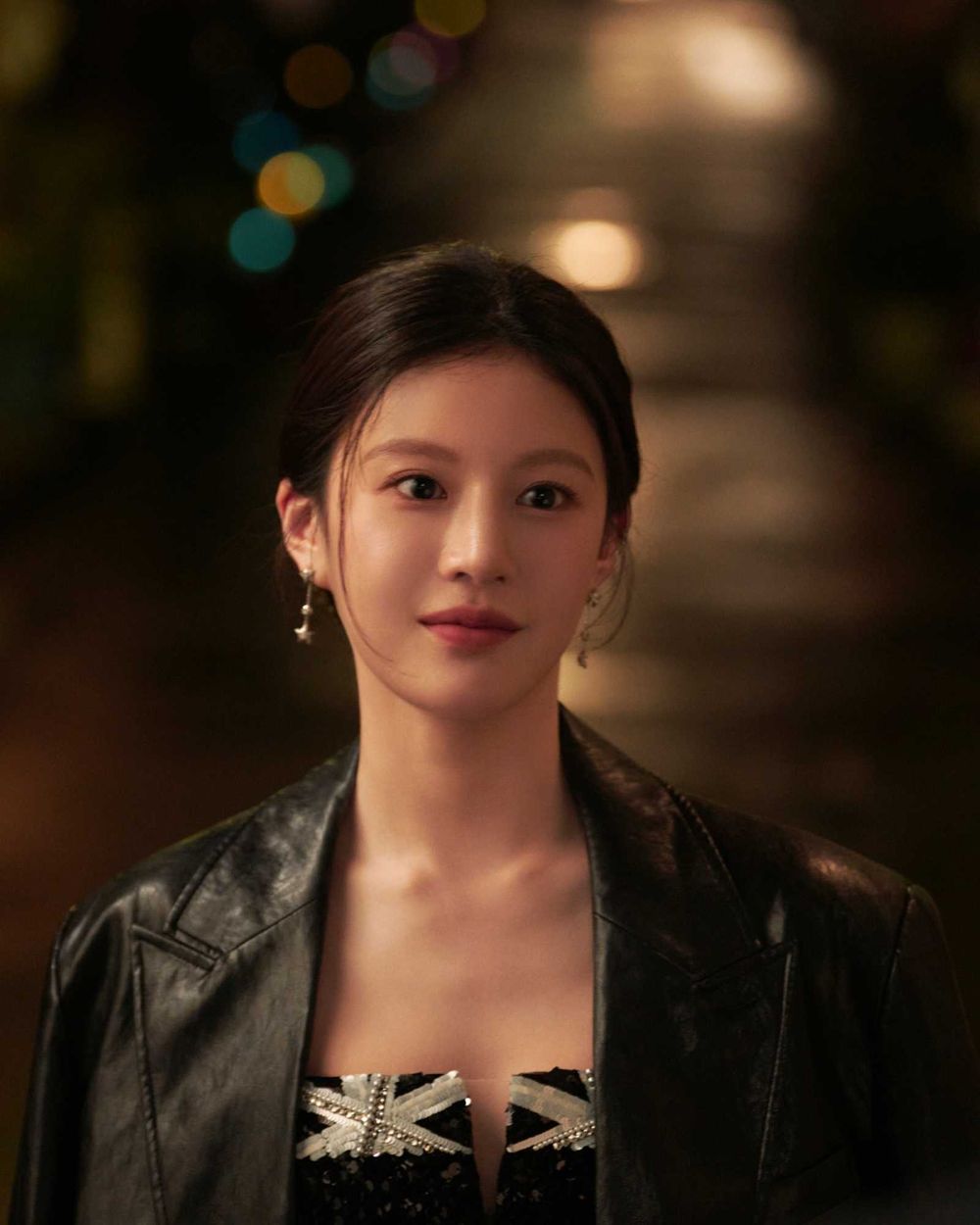 Netflix韓劇《愛情怎麼翻譯》全球爆紅！金宣虎劇外超寵高允貞，跨四國取景美到網友喊：看完想出國！-6