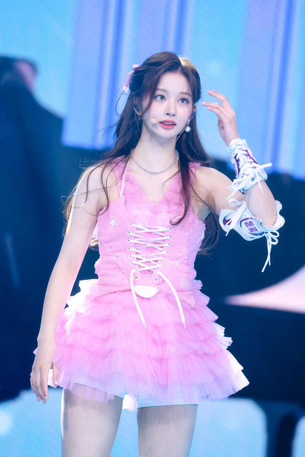 韓網評選「千年一遇」KPOP女偶像代表！Sullyoon神級美照出圈，張員瑛、Karina顏值傳說也上榜！-9