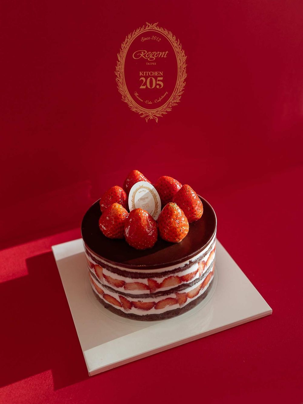 2026草莓季必吃甜點懶人包！亞尼克草莓生乳捲、韓國爆紅KITCHEN205草莓蛋糕全都太想吃！-11