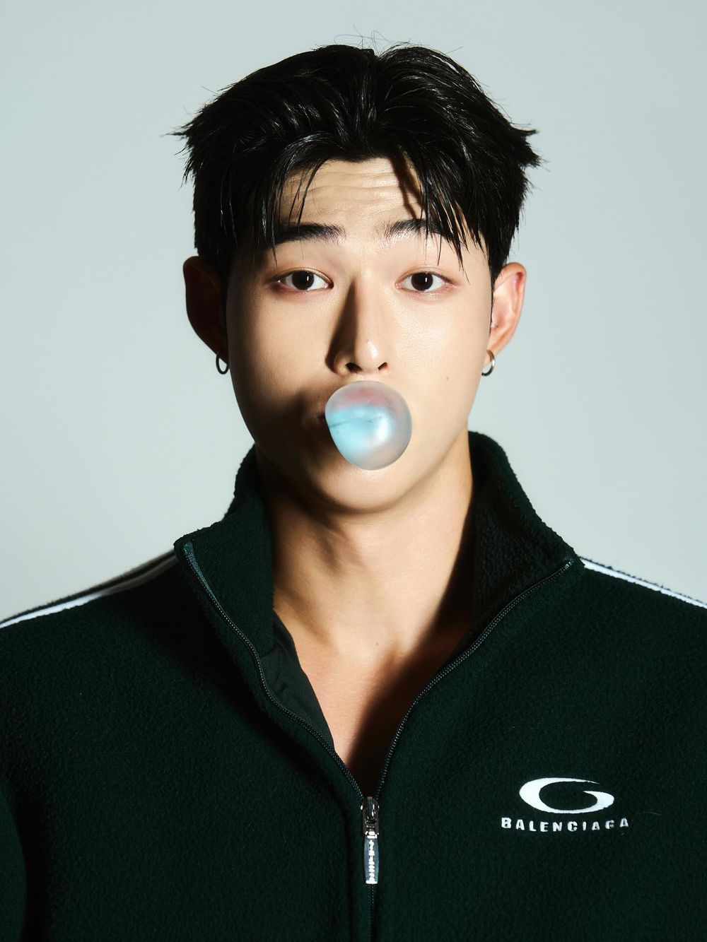 Netflix戀綜《單身即地獄5》13位成員介紹、IG總整理！田徑界Karina、GD緋聞女友都出演！-17