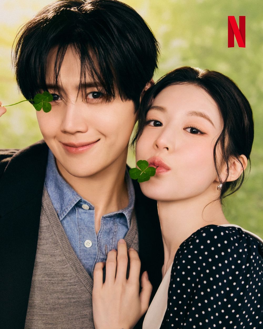 Netflix《愛情怎麼翻譯》金宣虎高允貞心動名場面！看極光、湖邊初吻超浪漫，雪夜「告白擁吻」網友尖叫到失控！-3