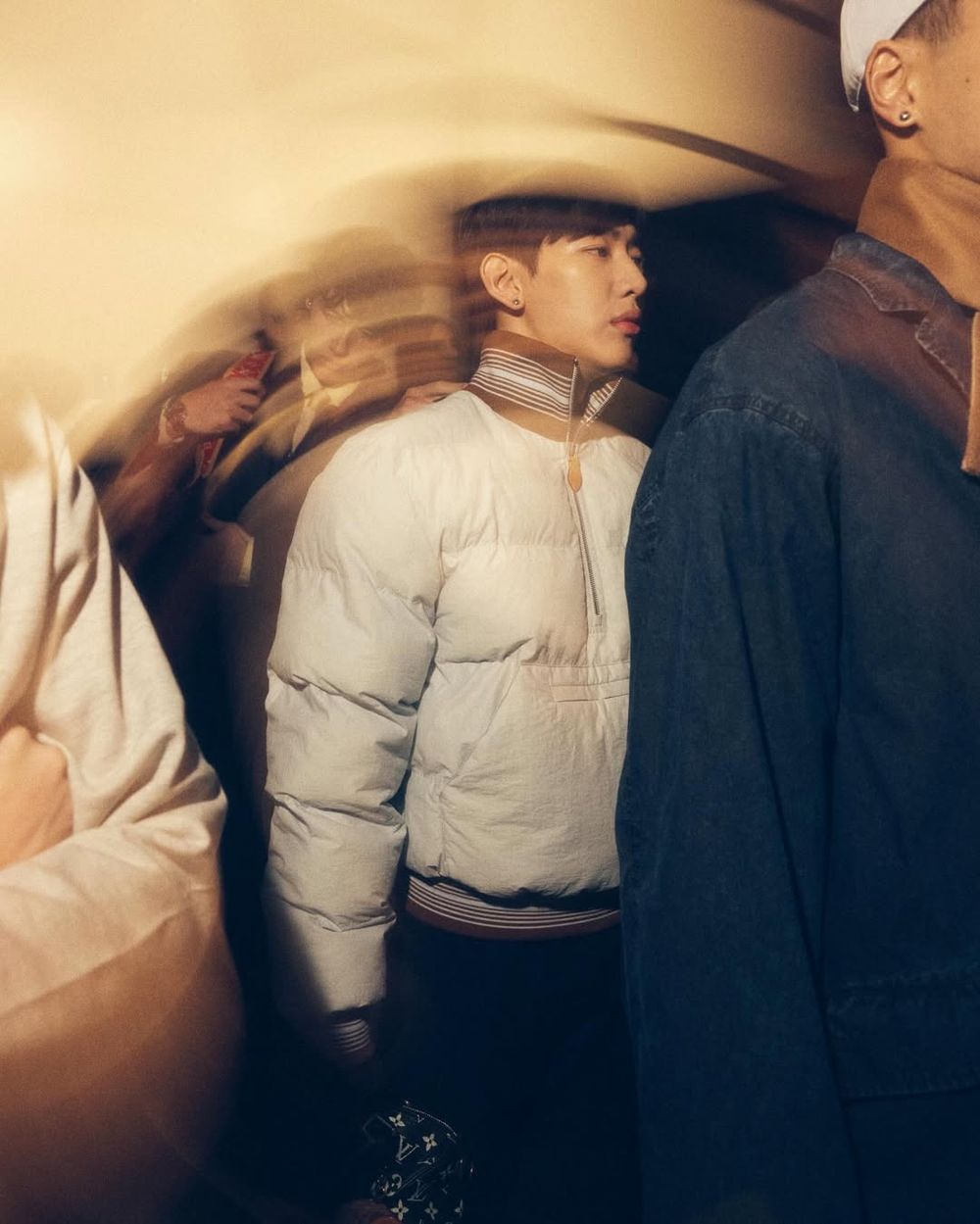 鳥寶寶尖叫！BamBam驚喜上T台走秀！LV男裝處女秀氣場全開、王嘉爾台下應援超可愛！-5