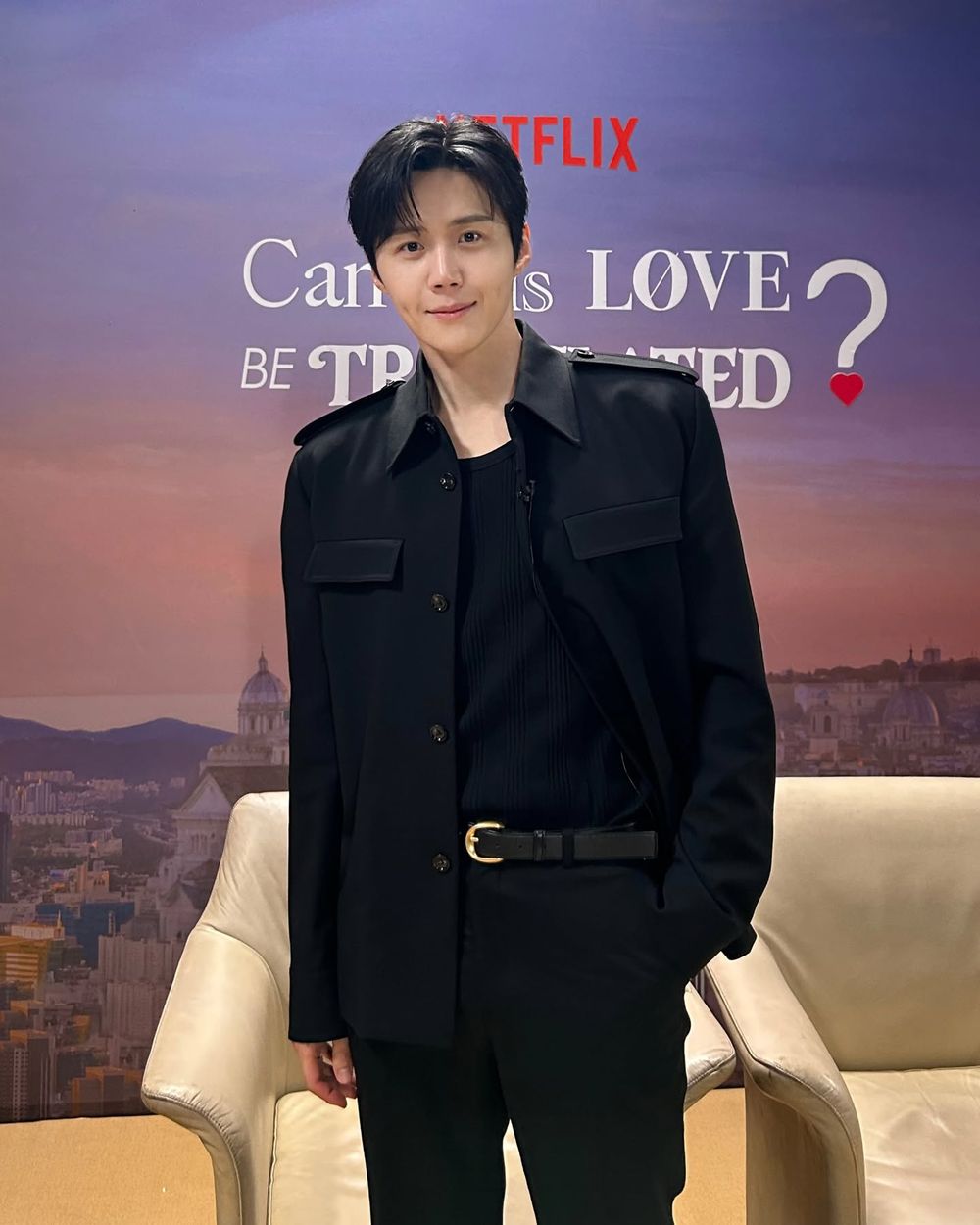 入坑「酒窩王子」金宣虎影劇作品盤點！挺過風波回歸《愛情怎麼翻譯》再次爆紅，《苦盡柑來》歪頭微笑WINK掀模仿熱潮！-3