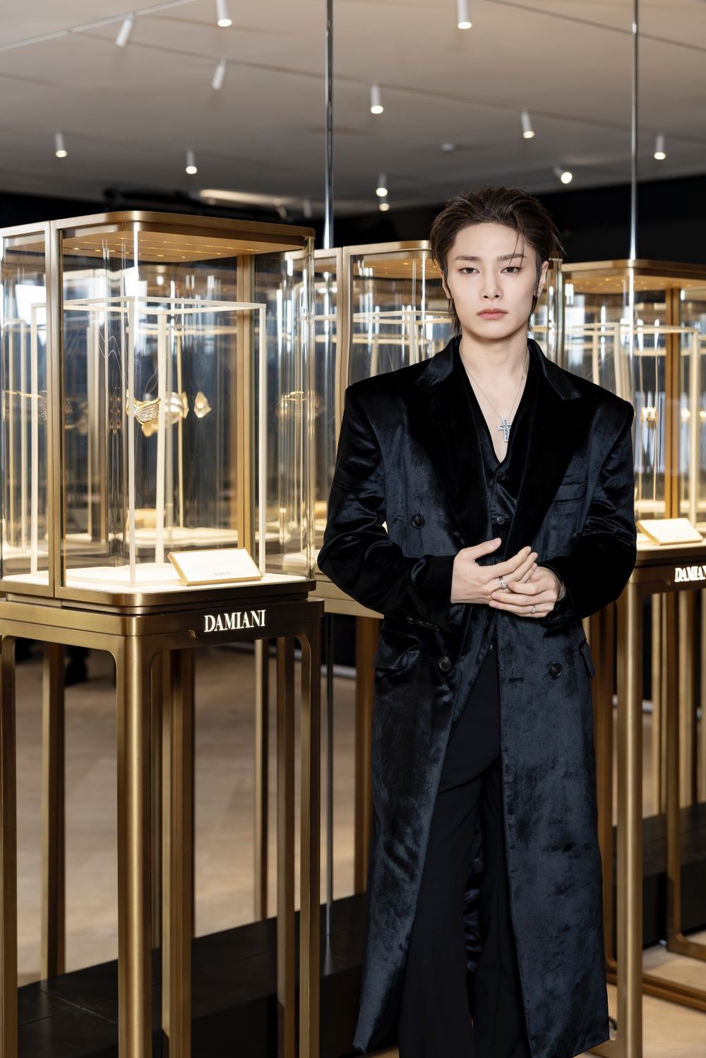 STAY們想嫁了！DAMIANI王子「I.N梁精寅」降臨首爾活動！精品高級冷臉、一笑又秒變寶寶！-5