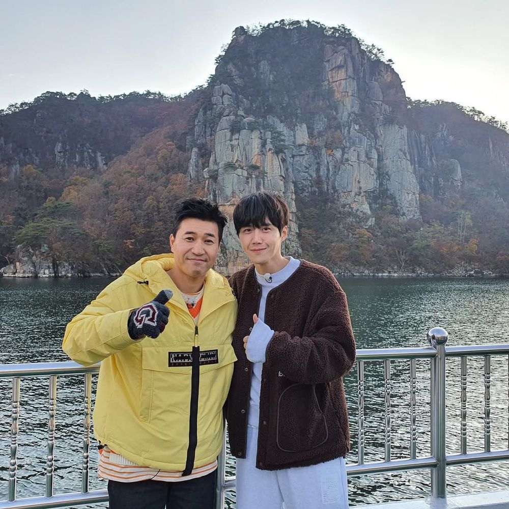 為何總會一再愛上他！《愛情怎麼翻譯？》金宣虎迷人酒窩＋童顏、183完美比例根本天選衣架子！-10