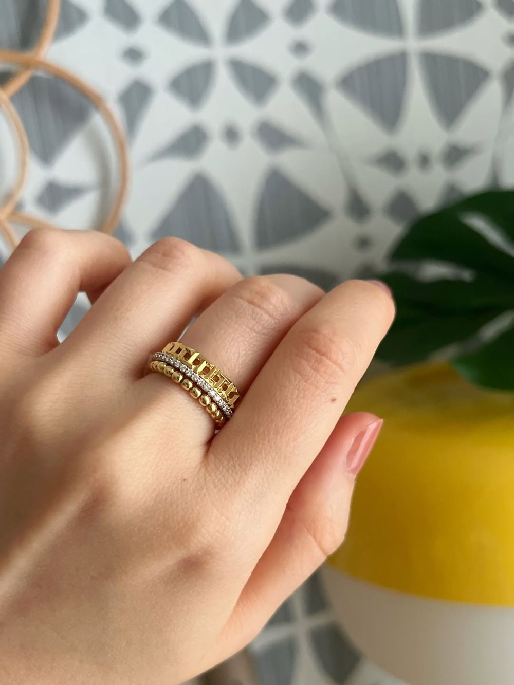 2026年最新！左右手「戒指開運戴法」全解析！連材質都要講究、招財、桃花其實差在戴哪一指！-4