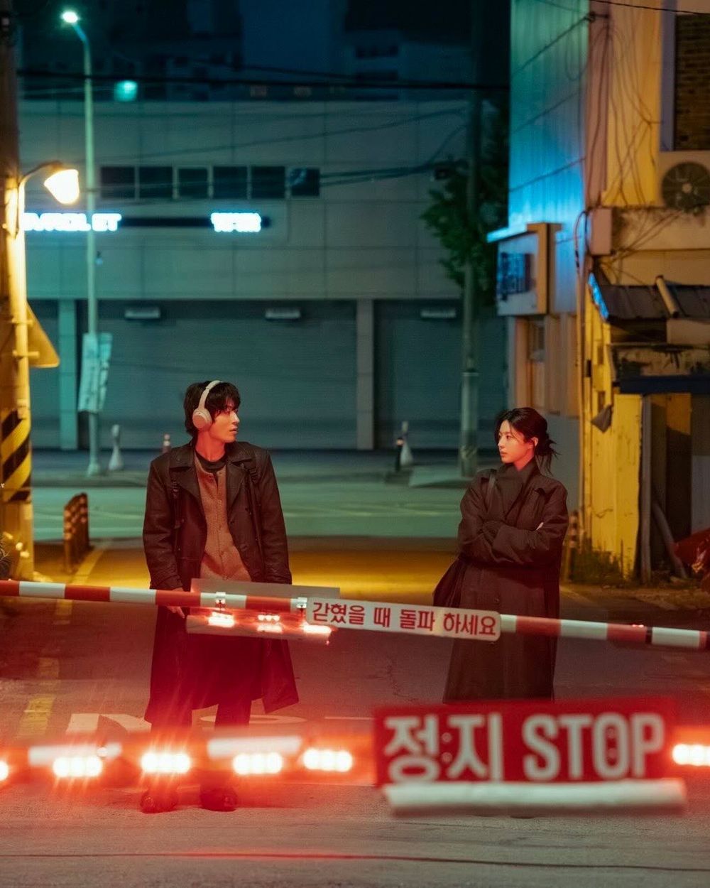 入坑「最美整形範本」高允貞影劇作品！《愛情怎麼翻譯》演技征服觀眾，《MOVING異能》成功獲關注！-22