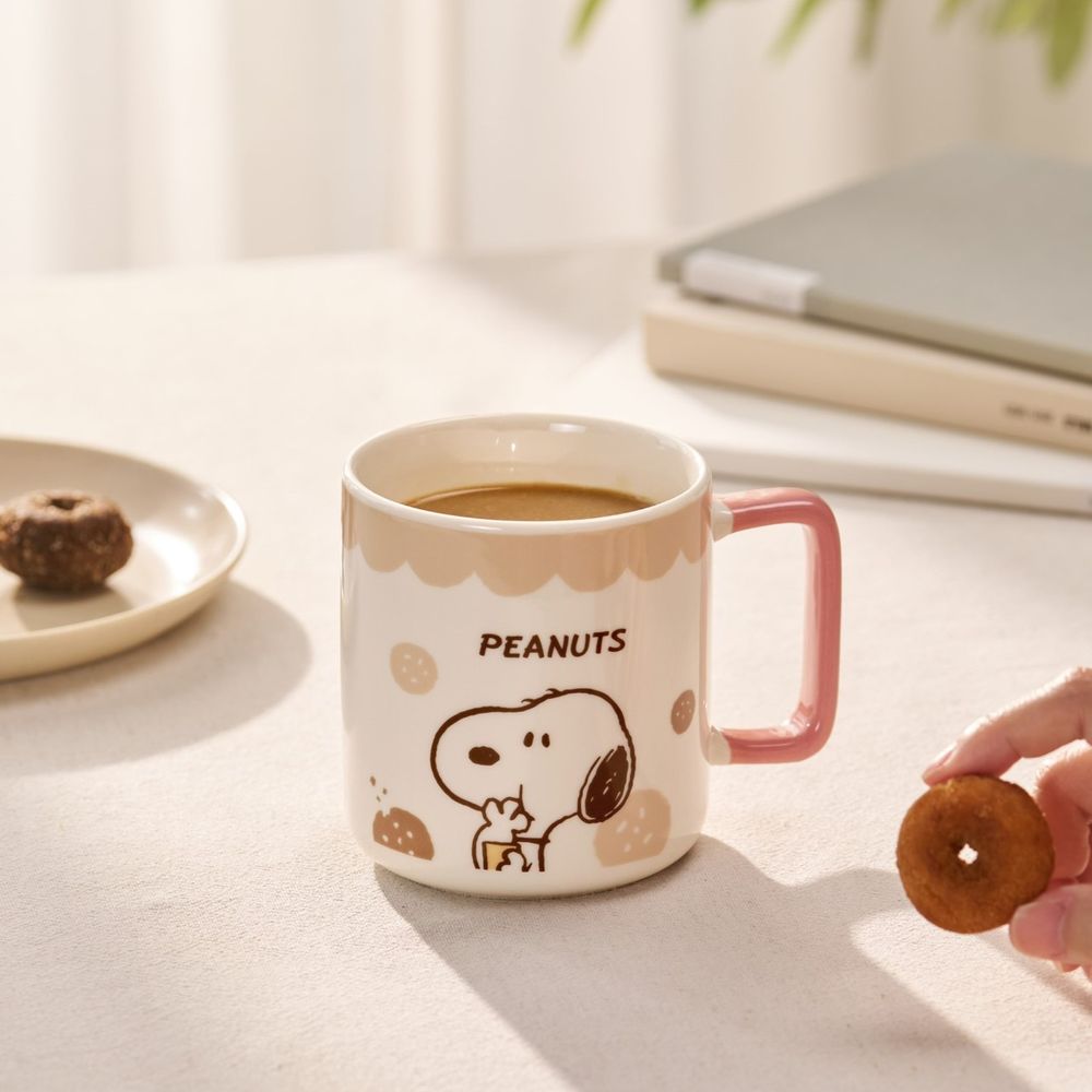 7-11開賣超實用史努比周邊小物！萌翻「甜甜圈歐拉夫馬克杯、史努比飲料提袋」全都想買！-3