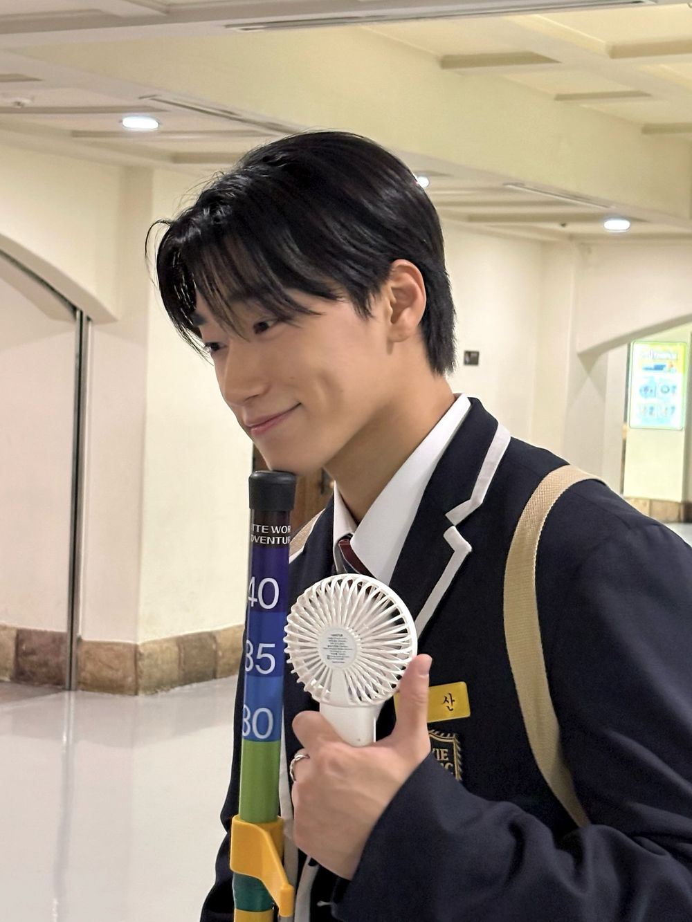 韓網評選6位最強「反轉魅力王」KPOP偶像！ATEEZ傘根本撒嬌狂魔，薇娟、Karina呆萌行徑可愛又爆笑！-11