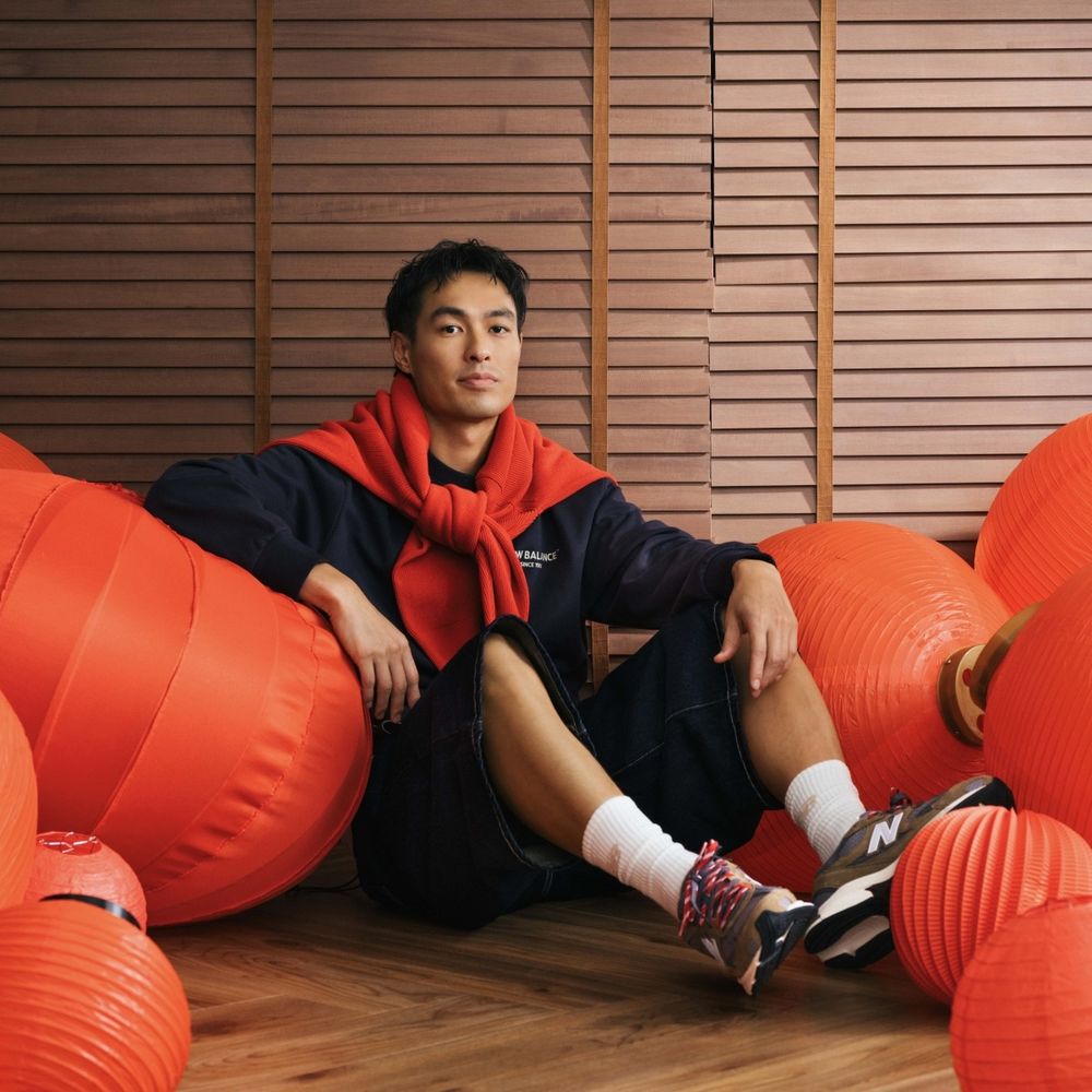 2026新年買這雙！NB韓星最愛薄底鞋204L出新色！「芭蕾粉、巧克力棕」女神許瑋甯也穿了！ -7