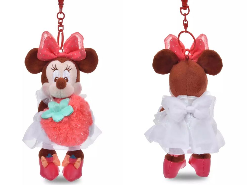迪士尼水果系列新品也太燒！超可愛「櫻桃奇奇蒂蒂鑰匙圈、抱草莓米妮玩偶」這天軟萌開賣！-6