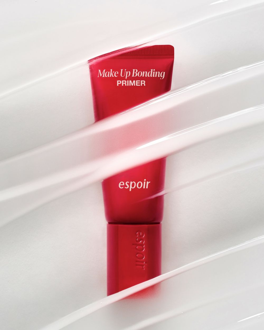 2026韓系底妝趨勢公開！妝容服貼必入手五款「黏性」妝前乳，VDL、espoir、CLIO，一抹把底妝牢牢固定在臉上！-5