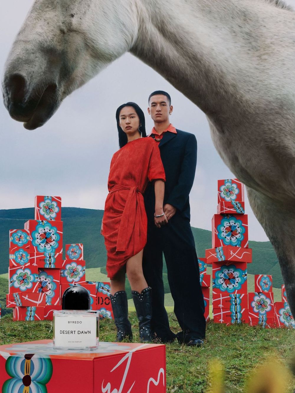 BYREDO新年發財香水是這瓶！二十週年紀念2026新春馬年限定「香水禮盒＋紅包袋」同步登場、送禮太有質感！-2