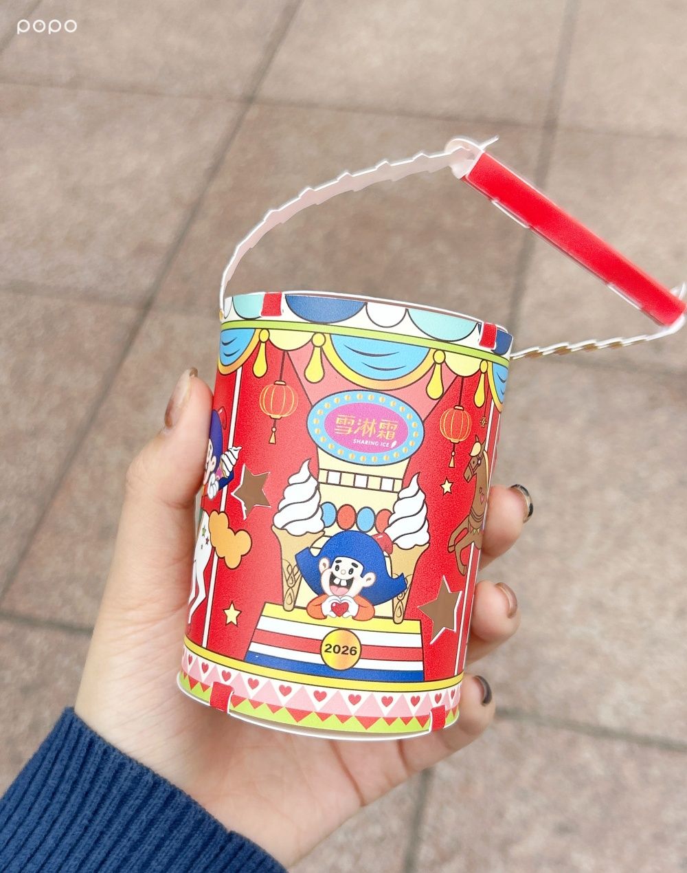 7-11「乖乖奶油椰子」霜淇淋太欠吃！椰香+奶油香超療癒、乖乖聯名「草莓煉乳金萱奶茶」全家也開賣！-5