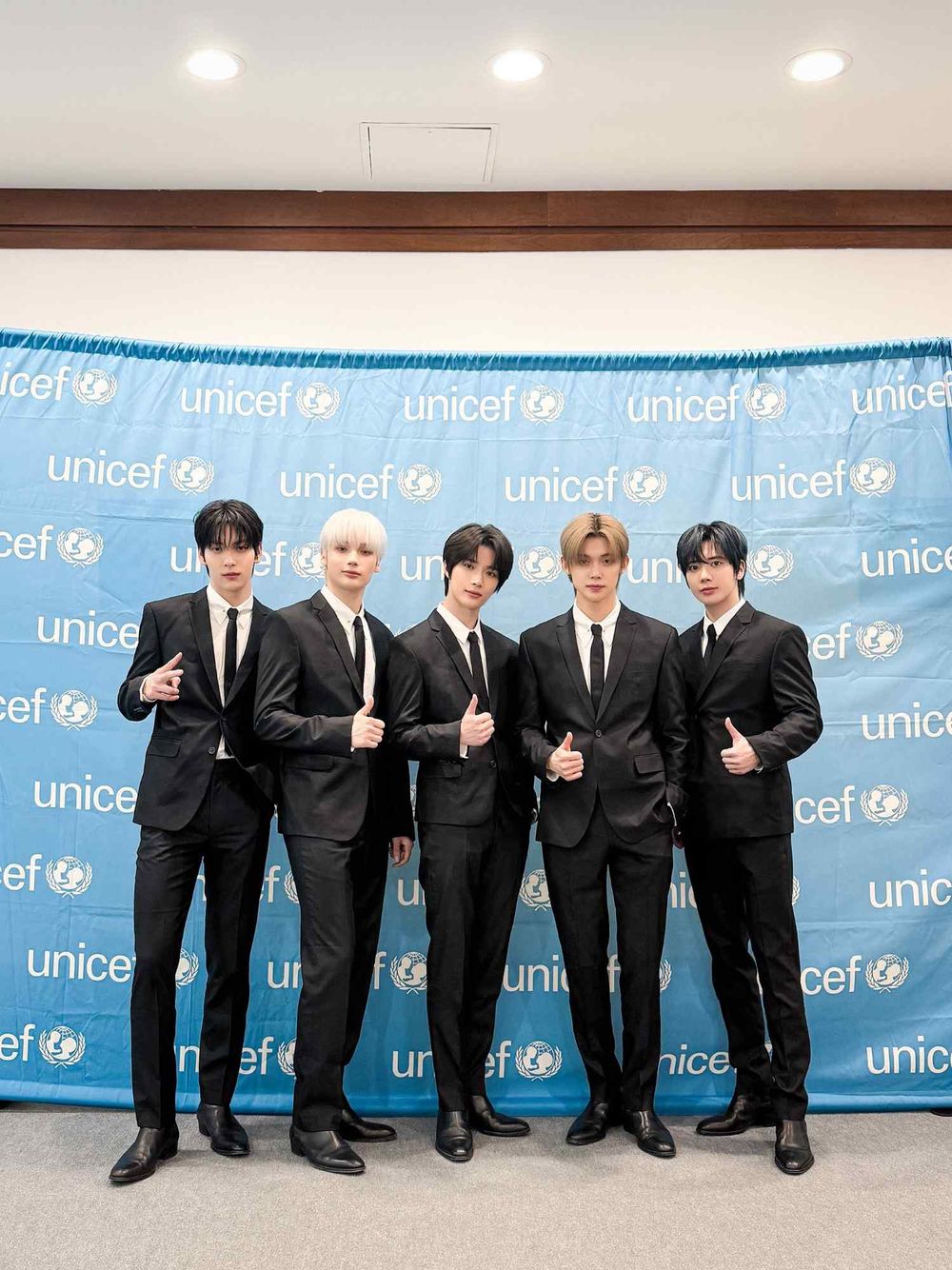 KPOP人氣四、五代男團平均身高TOP5！TXT受封「高個完顏團」，&TEAM長腿男神超多！-11